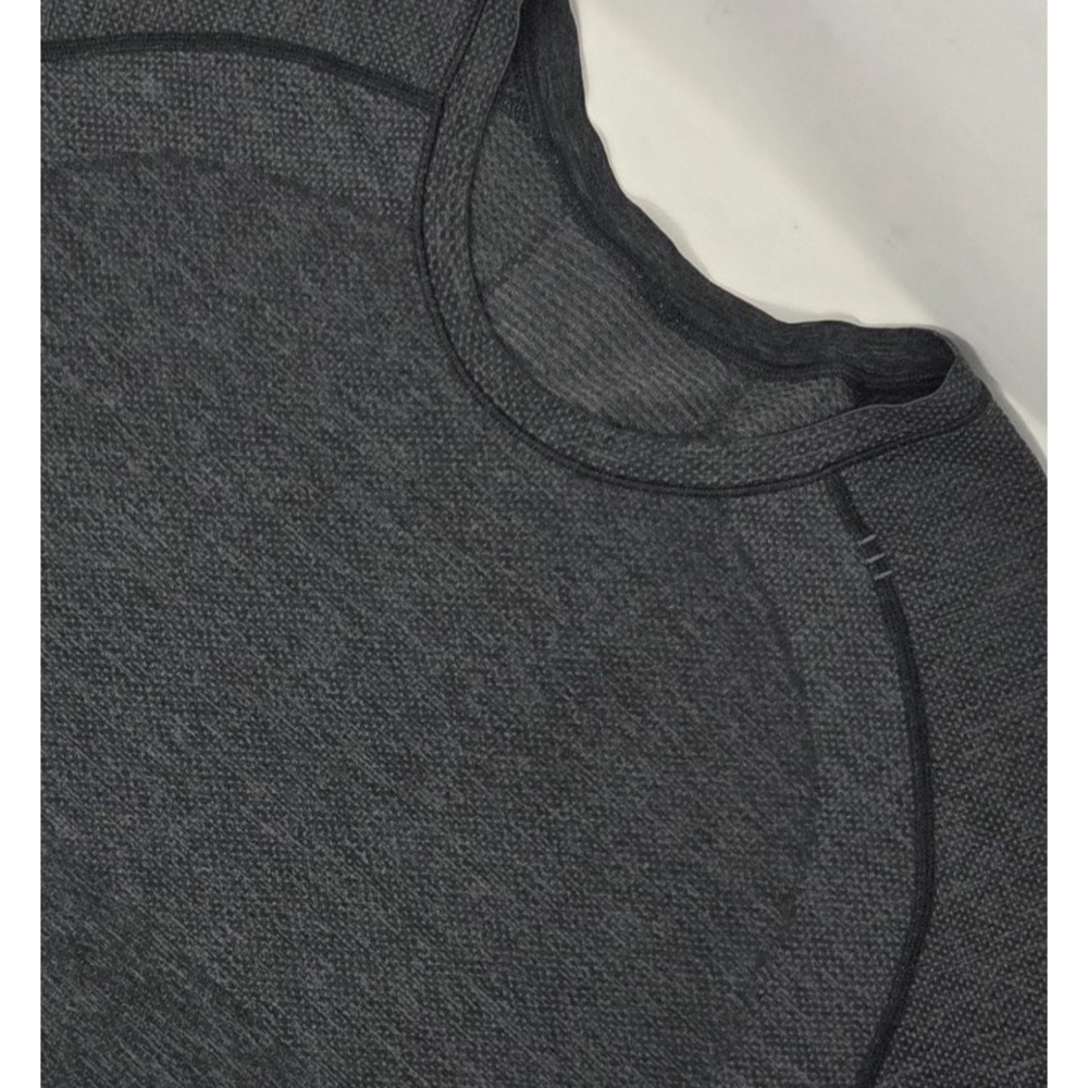 Lululemon Shirt Mens Large Gray Metal Vent Tech Short Sleeve Athletic Workout